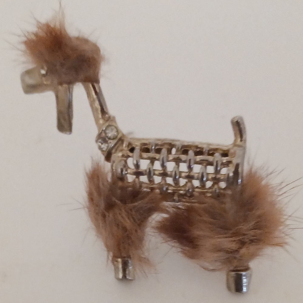 Vintage Gold-tone Poodle Brooch/Pin